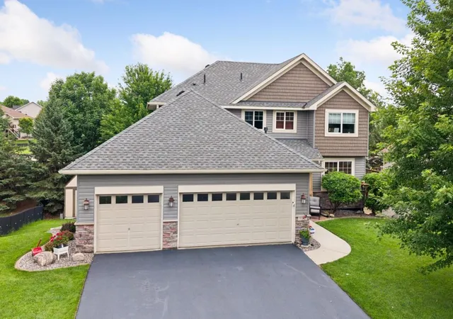 1st image of 662 Jutland Ave, Shakopee, MN 55379 | MLS# 7104961