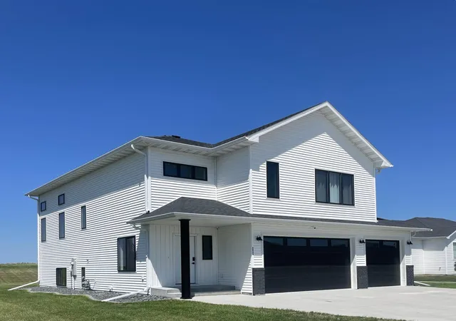 Photo 1 of Single family home for sale at 5006 11th Street W, West Fargo, ND 58078 | MLS# 7104972 | Listing updated on 2026-09-22