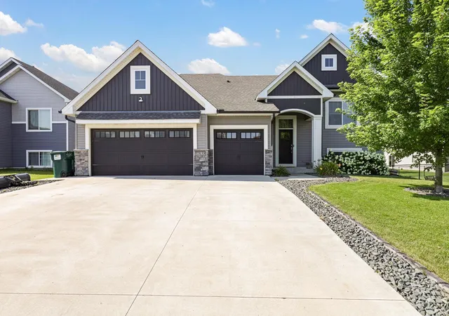 Photo 3 of Sale Pending at 17838 Essex Ln, Lakeville, MN 55044 | MLS# 7104998 | Listing updated on 2026-08-15