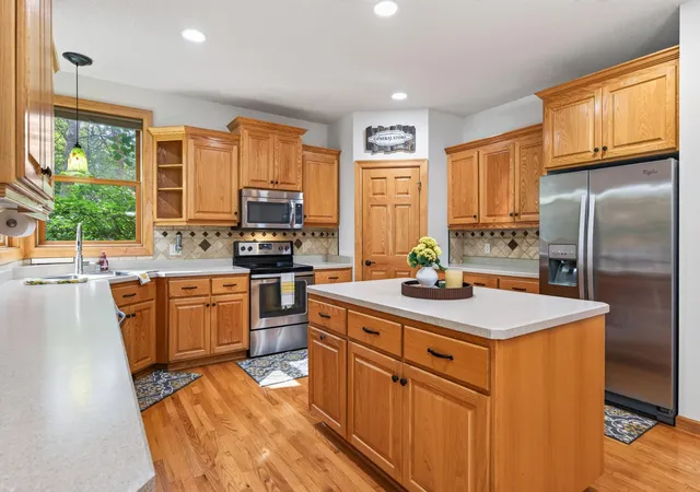 4th image of 12572 224Th Ct Nw, Elk River, MN 55330 | MLS# 7104999