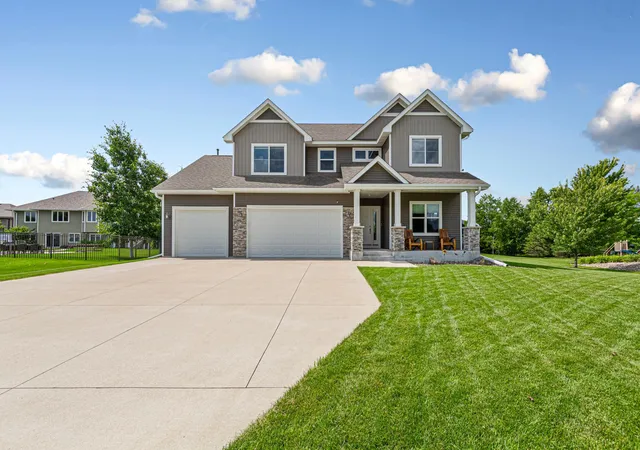 Homes for sale in Owatonna, MN | 135 Stoneridge Ln Ne, Owatonna, MN 55060 | MLS# 7105002