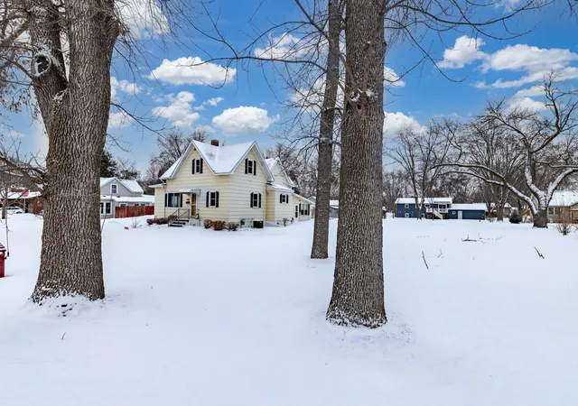Homes for sale in Litchfield, MN | 627 S Litchfield Ave, Litchfield, MN 55355 | MLS# 7105015