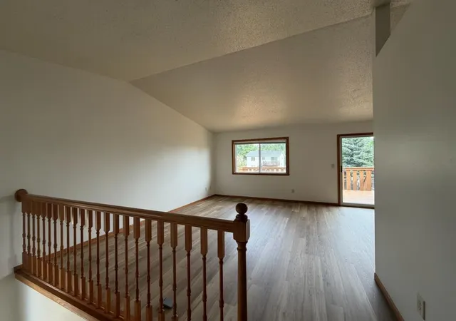 3rd image of 1010 Oak Pl, West Fargo, ND 58078 | MLS# 7105018