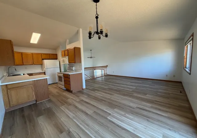 5th image of 1010 Oak Pl, West Fargo, ND 58078 | MLS# 7105018