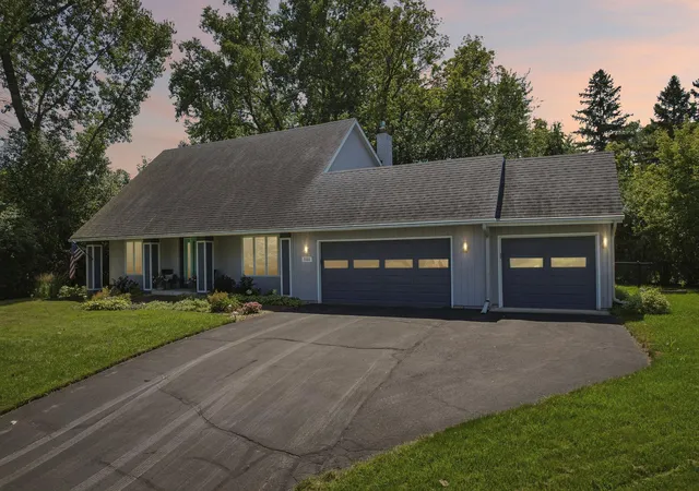 Photo 2 of Sale Pending at 5551 W 93rd Street, Minneapolis, MN 55437 | MLS# 7105057 | Listing updated on 2026-08-16