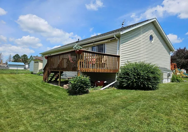 Photo 3 of Sale Pending at 712 Mlinar Ave, Spring Valley, MN 55975 | MLS# 7105071 | Listing updated on 2026-08-05
