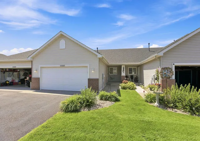 1st image of 10563 64th Ln Ne, Albertville, MN 55301 | MLS# 7105073
