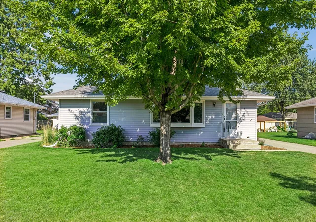 Homes for sale in Richfield, MN | 7335 17th Ave S, Richfield, MN 55423 | MLS# 7105082