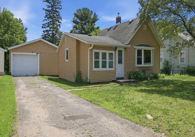 4th image of 417 S 7Th St, Cameron, WI 54822 | MLS# 7105084