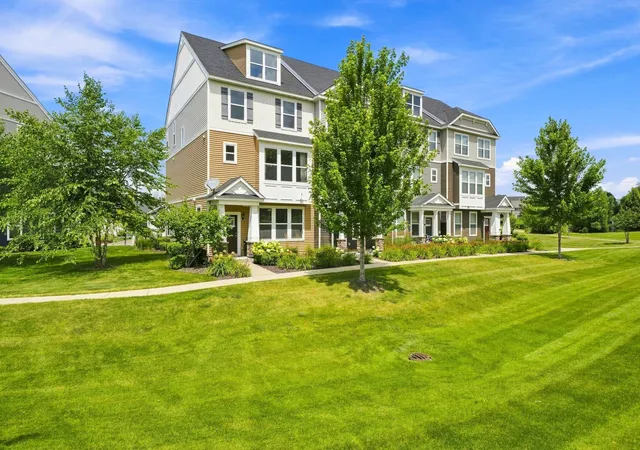 1st image of 537 Satori Wy, Chaska, MN 55318 | MLS# 7105090