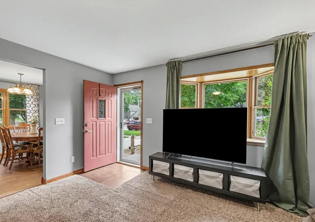5th image of 920 N Spring St, Luverne, MN 56156 | MLS# 7105188