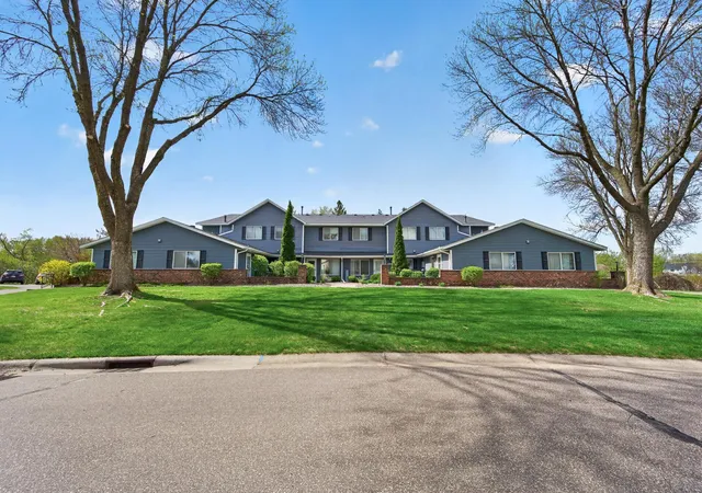 Homes for sale in Shoreview, MN | 5973 Dellwood Ave, Shoreview, MN 55126 | MLS# 7105240
