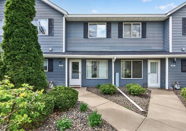 Homes for sale in Shoreview, MN | 5973 Dellwood Ave, Shoreview, MN 55126 | MLS# 7105240