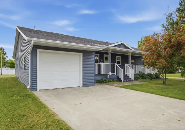 Homes for sale in Ada, MN | 204 4th Ave E, Ada, MN 56510 | MLS# 7105241