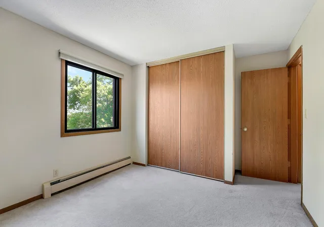 5th image of 4 Pine Tree Dr #320, Arden Hills, MN 55112 | MLS# 7105258