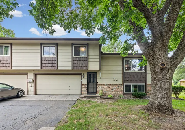 Photo 2 of Sale Pending at 5533 Aldrich Dr N, Minneapolis, MN 55430 | MLS# 7105259 | Listing updated on 2026-10-09
