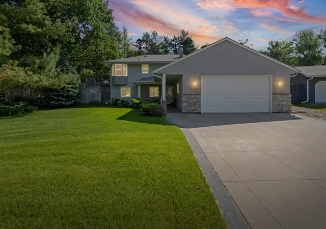 1st image of 13600 69th Ave N, Maple Grove, MN 55311 | MLS# 7105291