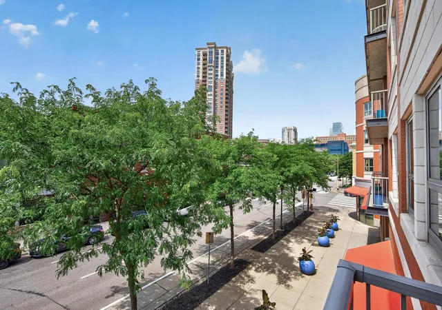 Homes for sale in Minneapolis, MN | 929 Portland Ave #209, Minneapolis, MN 55404 | MLS# 7105294