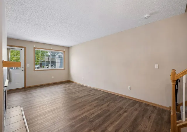 4th image of 6286 Maclynn Ave Ne, Albertville, MN 55301 | MLS# 7105300
