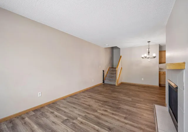 5th image of 6286 Maclynn Ave Ne, Albertville, MN 55301 | MLS# 7105300