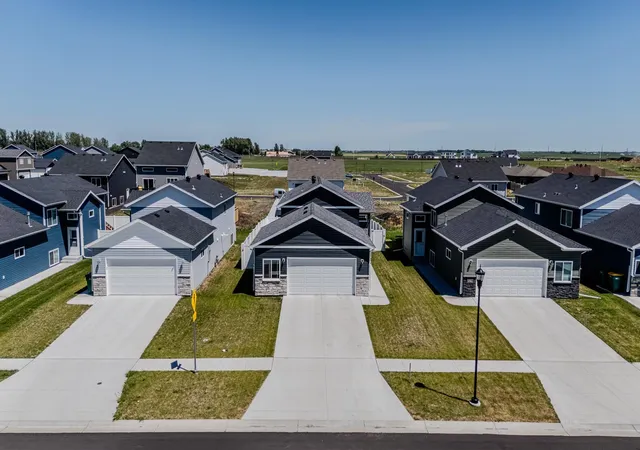 5th image of 6738 Joseph St, Horace, ND 58047 | MLS# 7105326
