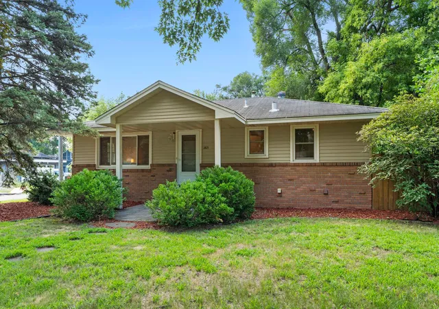 Photo 1 of Single family home for sale at 1405 16th Street Nw, Saint Paul, MN 55112 | MLS# 7105356 | Listing updated on 2026-09-03