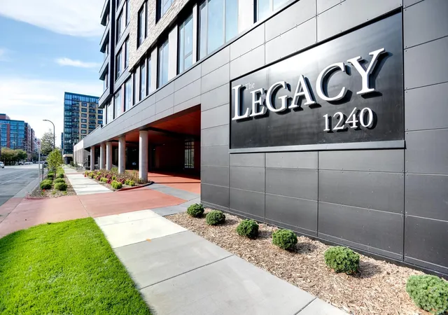 55th image of 1240 S 2nd St #825, Minneapolis, MN 55415 | MLS# 7105361