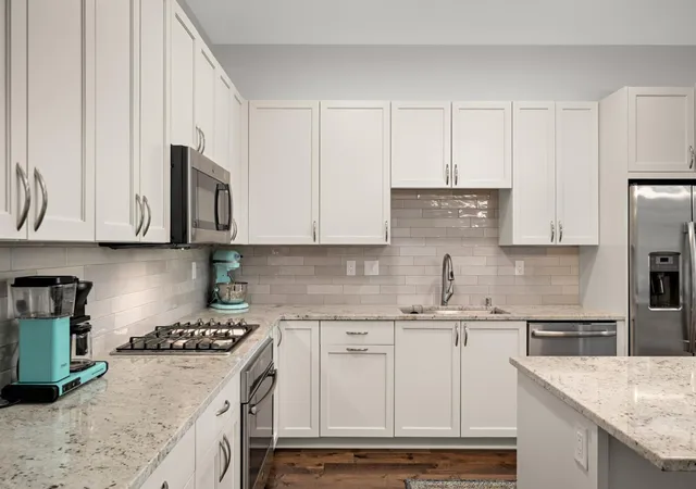 5th image of 1240 S 2Nd St #825, Minneapolis, MN 55415 | MLS# 7105361