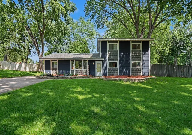 Homes for sale in Coon Rapids, MN | 10021 Redwood St Nw, Coon Rapids, MN 55433 | MLS# 7105378