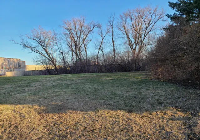 3rd image of 5509 Lindsay St, Minneapolis, MN 55422 | MLS# 7105381