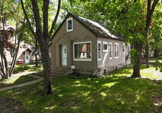 1st image of 4158 Zane Ave N, Minneapolis, MN 55422 | MLS# 7105392