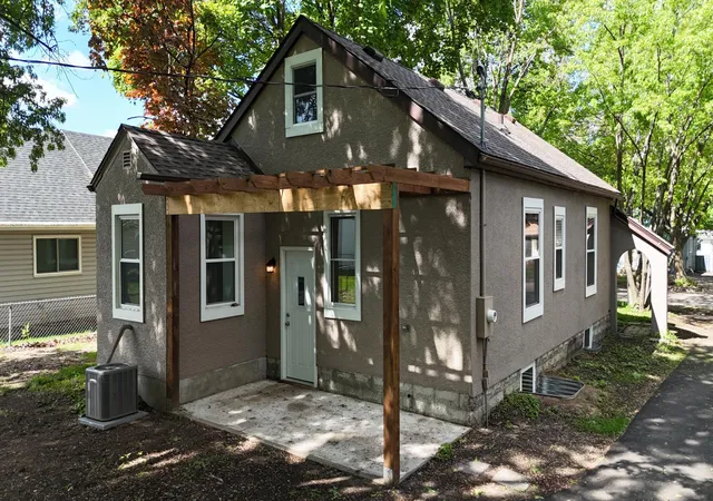 2nd image of 4158 Zane Ave N, Minneapolis, MN 55422 | MLS# 7105392