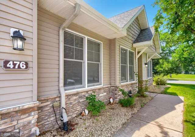 Homes for sale in Hastings, MN | 476 Hayes Dr #65, Hastings, MN 55033 | MLS# 7105394