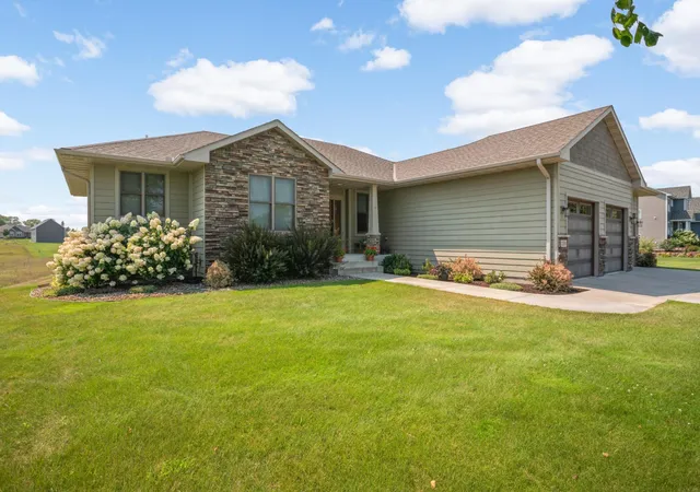 2nd image of 12836 96th St Ne, Elk River, MN 55330 | MLS# 7105400