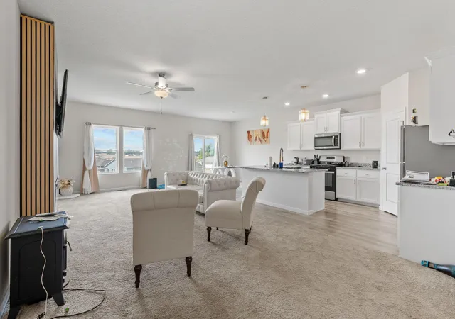 2nd image of 10112 188th Ave Nw, Elk River, MN 55330 | MLS# 7105408