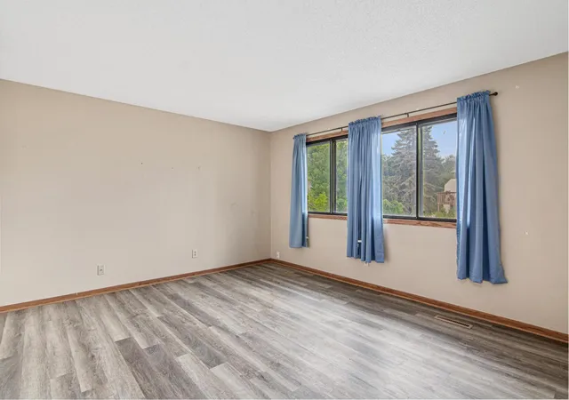 Homes for sale in Shoreview, MN | 4793 Avon St, Shoreview, MN 55126 | MLS# 7105417