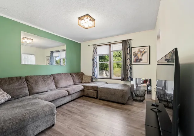 Photo 4 of Single family home for sale at 520 Fred St, Saint Paul, MN 55130 | MLS# 7105418 | Listing updated on 2026-10-28