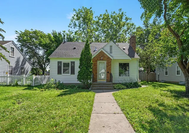 Photo 2 of Single family home for sale at 3830 Zenith Ave N, Robbinsdale, MN 55422 | MLS# 7105451 | Listing updated on 2026-09-12