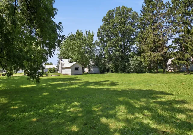 27th image of 427 E River Ave, Barron, WI 54812 | MLS# 7105470