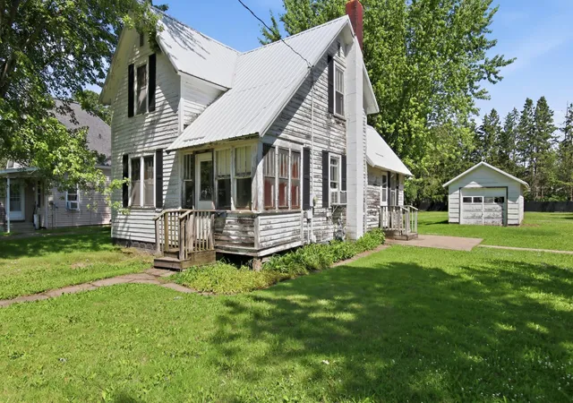 2nd image of 427 E River Ave, Barron, WI 54812 | MLS# 7105470