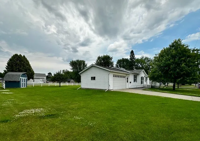 Homes for sale in Benson, MN | 800 Montana Ave, Benson, MN 56215 | MLS# 7105477
