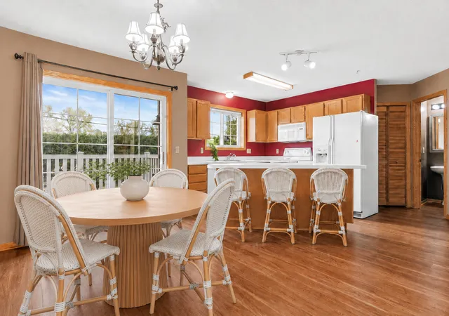 Photo 3 of Single family home for sale at 630 Knights Brg Rd, Saint Paul, MN 55112 | MLS# 7105481 | Listing updated on 2026-08-27