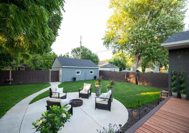 1st image of 615 Vine St, Hudson, WI 54016 | MLS# 7105490