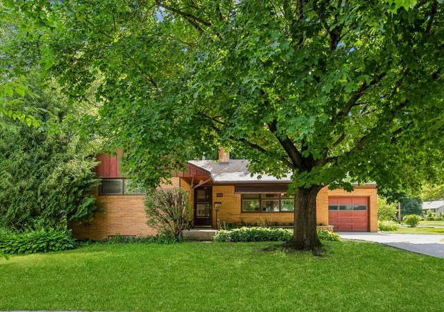 Photo 1 of Single family home for sale at 619 Nevada St, Northfield, MN 55057 | MLS# 7105497 | Listing updated on 2026-09-19