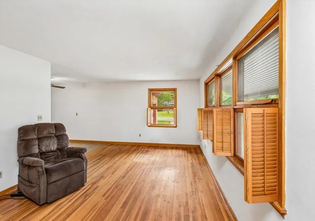 Photo 4 of Single family home for sale at 619 Nevada St, Northfield, MN 55057 | MLS# 7105497 | Listing updated on 2026-09-19