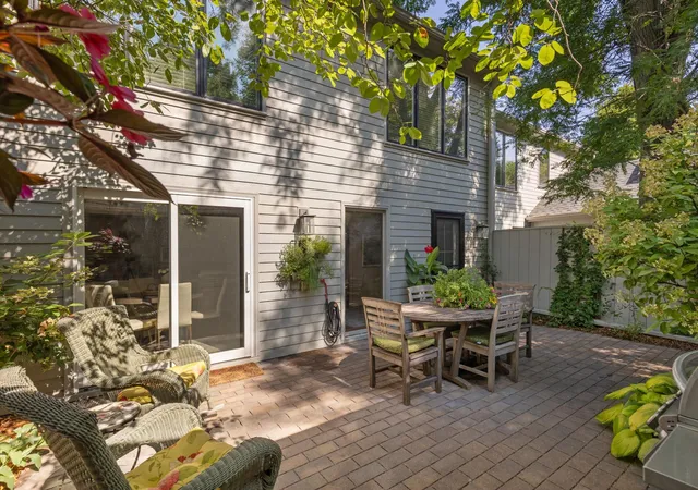 Photo 2 of Single family home for sale at 20452 Knightsbridge Rd, Excelsior, MN 55331 | MLS# 7105526 | Listing updated on 2026-09-15