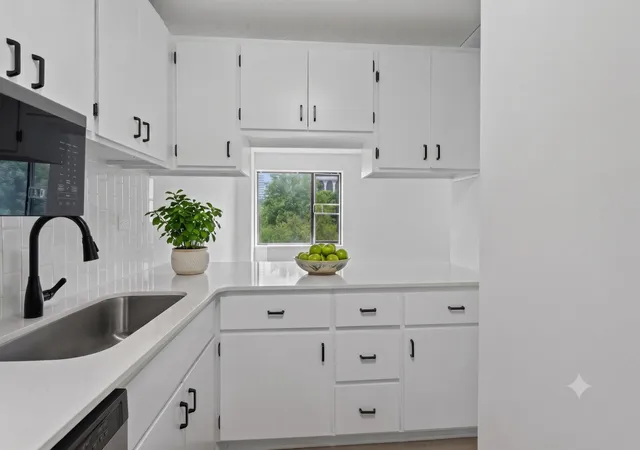 Photo 3 of Condo for sale at 19 S 1st Street #B305, Minneapolis, MN 55401 | MLS# 7105534 | Listing updated on 2026-09-18