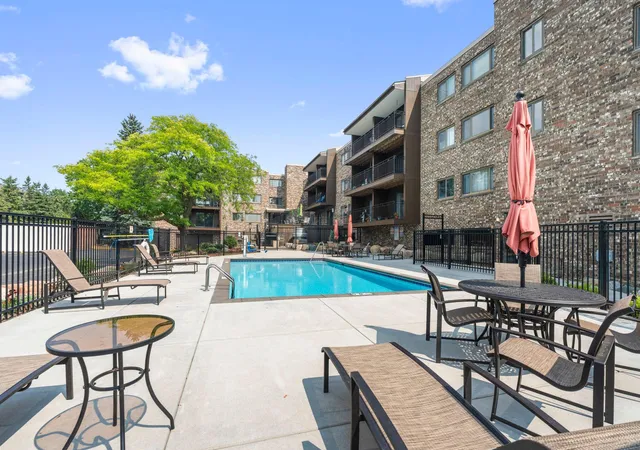 2nd image of 4120 Parklawn Ave, Minneapolis, MN 55435