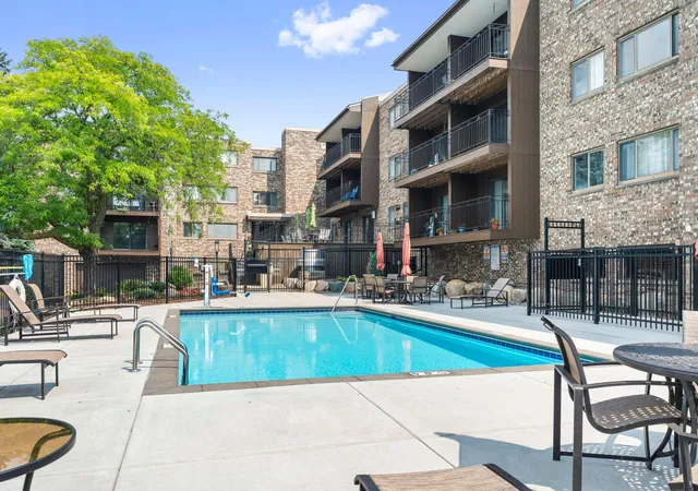 46th image of 4120 Parklawn Ave #231, Minneapolis, MN 55435 | MLS# 7105542