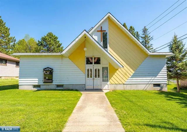 Photo 1 of Single family home for sale at 32 Church St, Soudan, MN 55782 | MLS# 7105568 | Listing updated on 2026-07-08